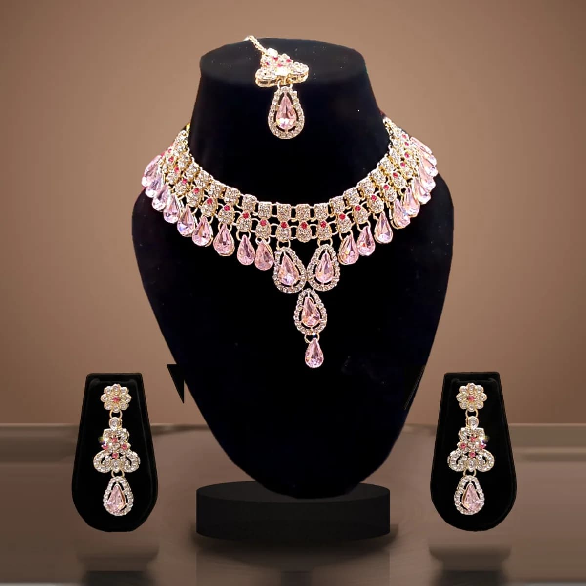 Gulabi Teardrop Stone Choker Set